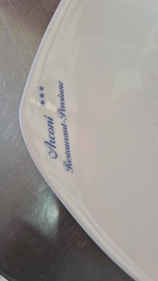 Pensiune Restaurant Arconi Năvodari Екстериор снимка