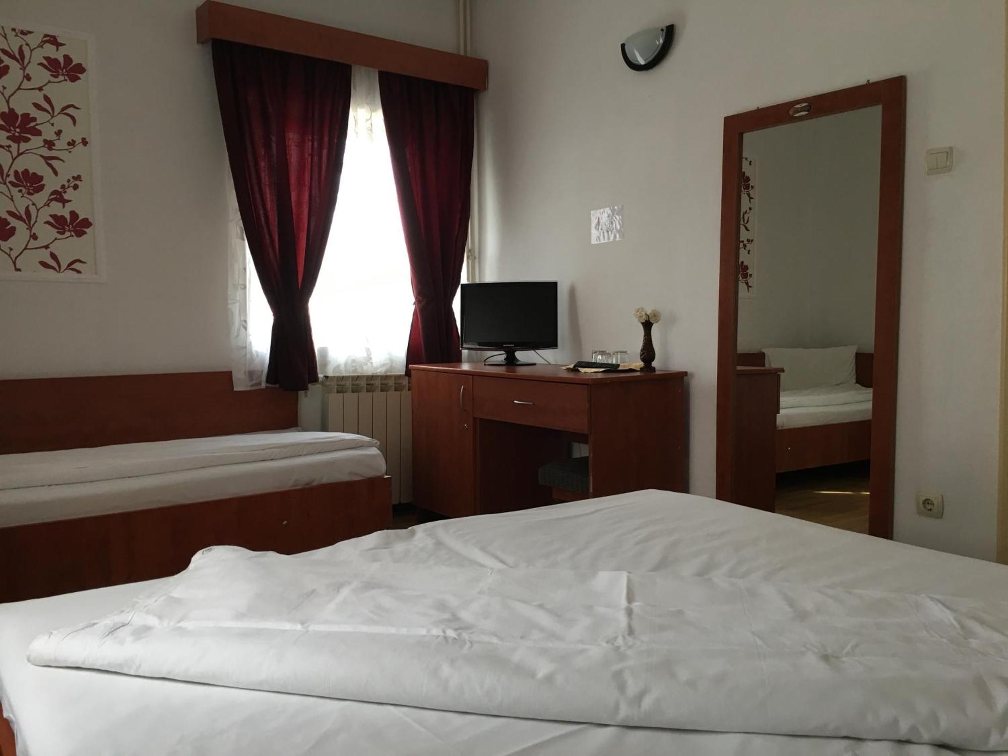 Pensiune Restaurant Arconi Năvodari Екстериор снимка